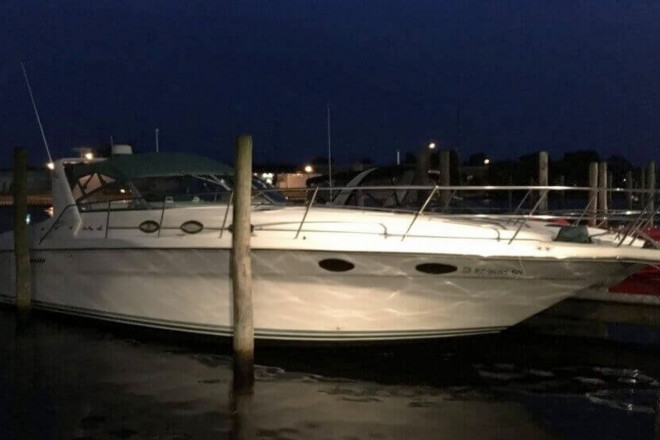 1995 Sea Ray 370 Express Cruiser