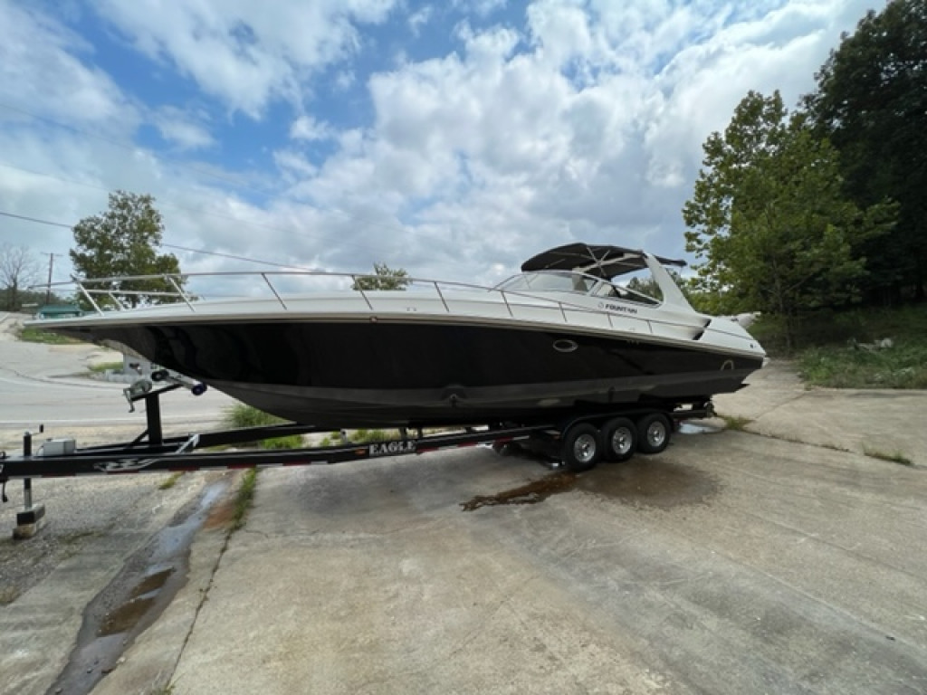 Fountain 38 Express Cruiser Sunrise Beach, MO 65079