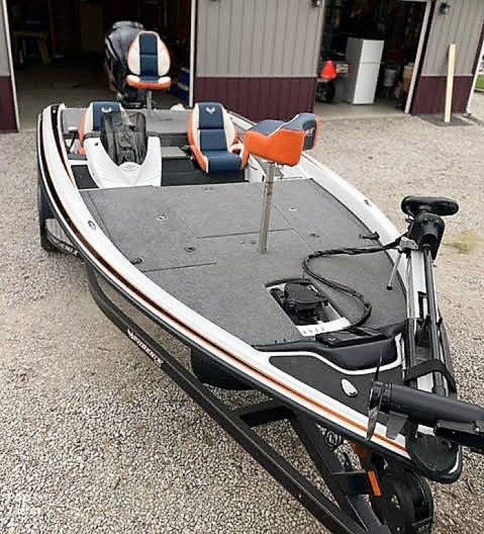 Phoenix 819 Pro Okawville, IL 62271