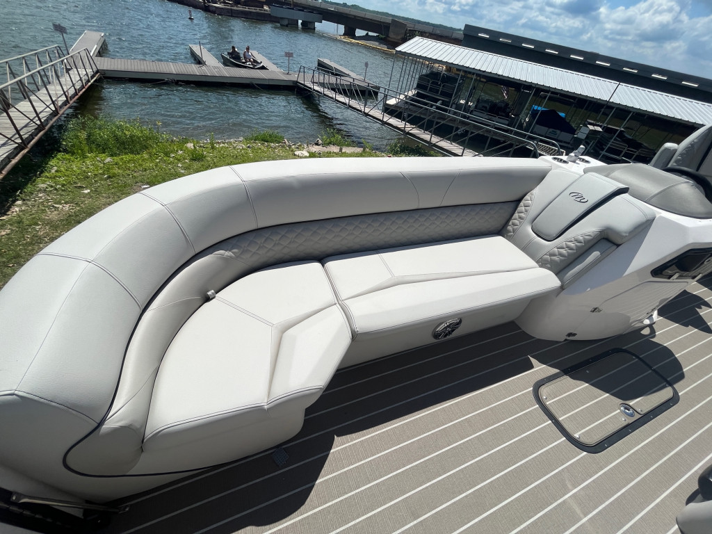 Manitou LX RF SHP Bernice, OK 74331