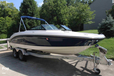 2021 Sea Ray SPX 210