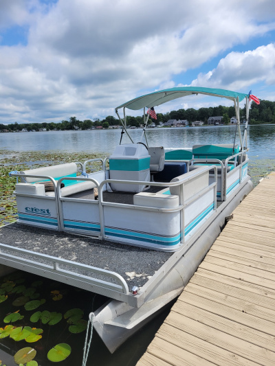 2000 Premier Pontoon Boat