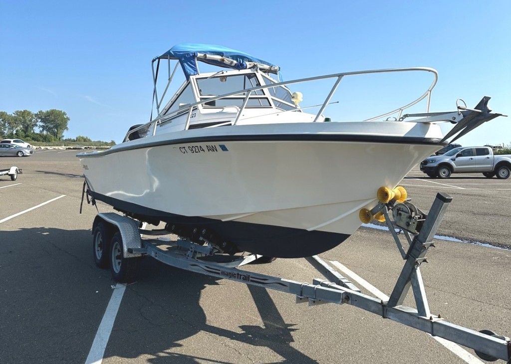 Mako 223 Walkaround - Madison, CT 6443