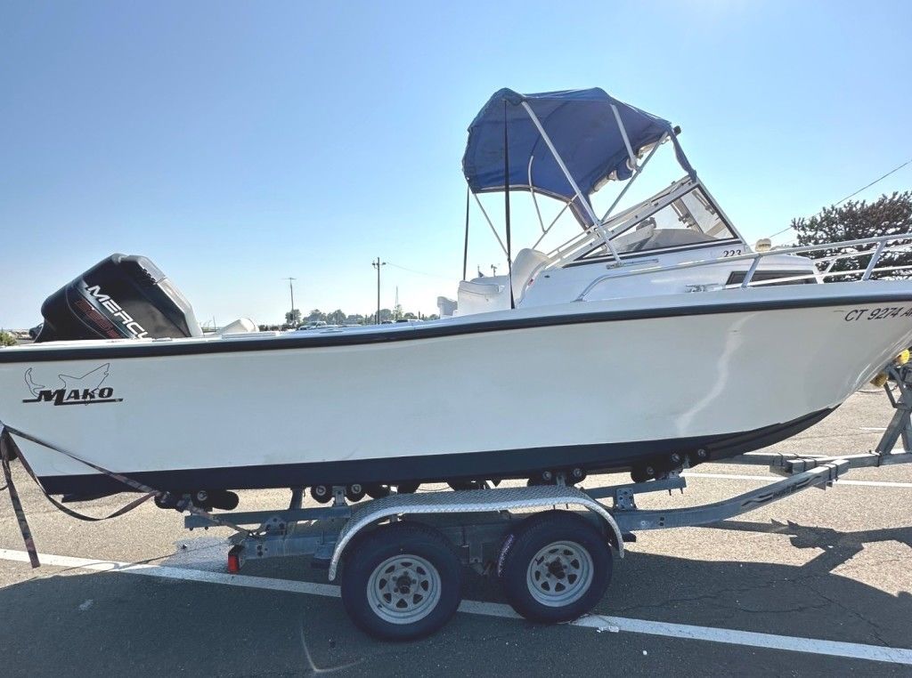 Mako 223 Walkaround - Madison, CT 6443