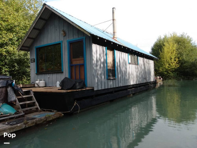 1999 Custom Built Houseboat