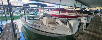 2000 Chaparral 216 SSi