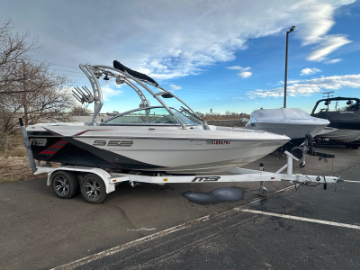 2012 MB Sports B52 21'