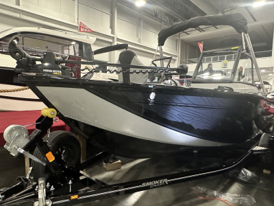 2025 Smoker Craft Adventurer 188 DC