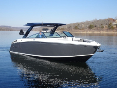 2025 Cobalt R33 Surf