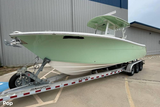 2019 Cobia 301 CC