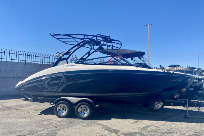 2017 Yamaha 242X