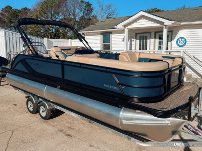2025 Godfrey Sweetwater 22' Flip Lounge Tritoon - 2286 SFLC