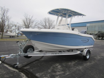 2024 Robalo R180 Center Console