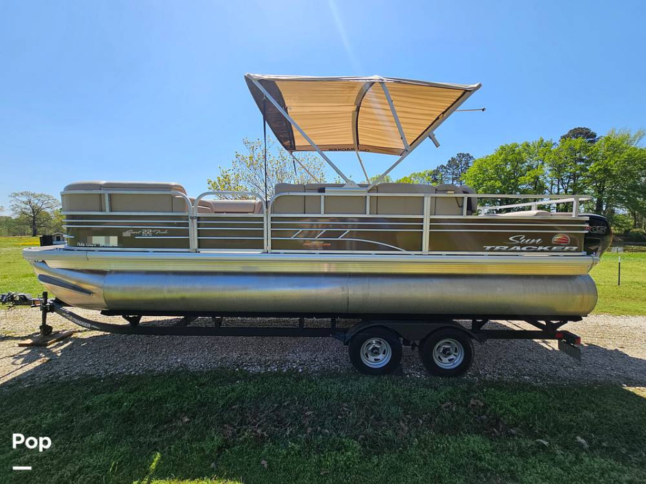 2023 Sun Tracker SF 22 DLX - For Sale at Sheridan, AR 72150 - ID 574366
