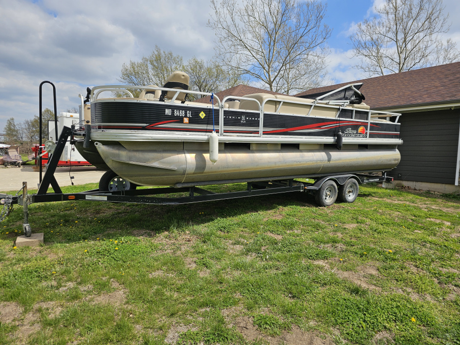 2013 Sun Tracker Fishin Barge 24 DLX Signature Series - For Sale at Sarasota, FL 34230 - ID 575661