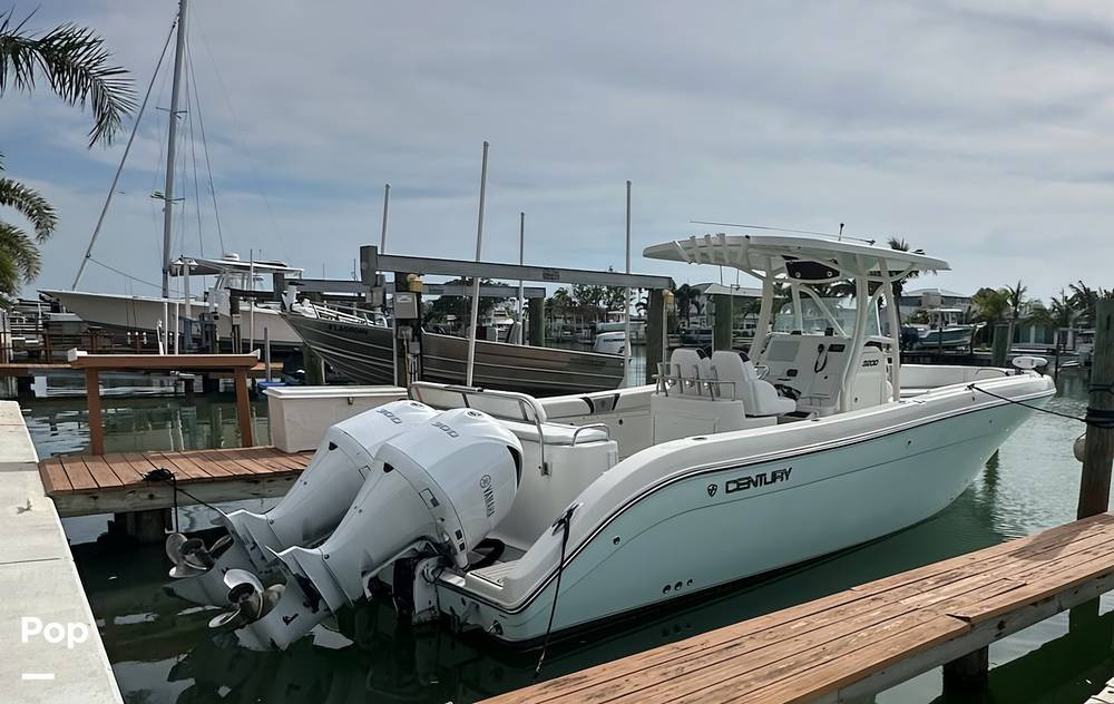 2015 Century 3200 CC - For Sale at Saint Petersburg, FL 33708 - ID 575953