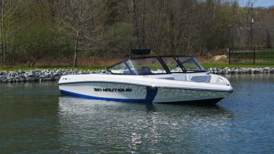 2025 Nautique Ski 200