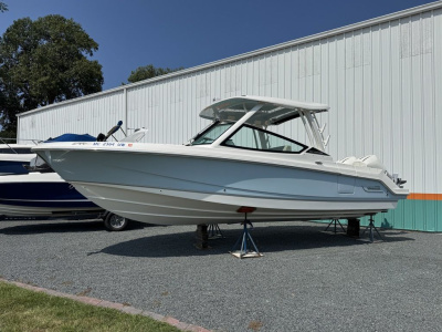 2023 Boston Whaler 280 Vantage