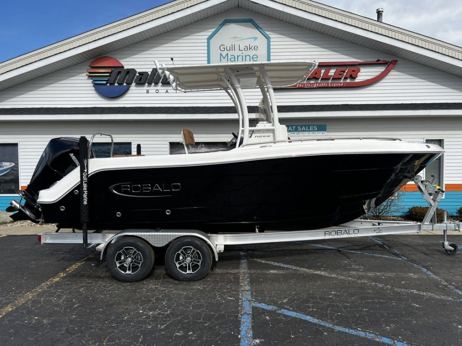 2024 Robalo R222 - For Sale at Coopersville, MI 49404 - ID 577775