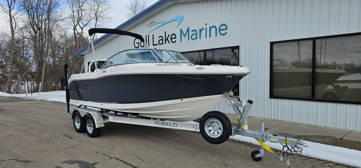 2025 Robalo R207 - For Sale at Coopersville, MI 49404 - ID 577820