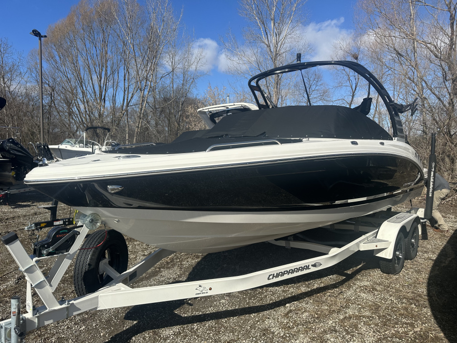 2025 Chaparral 23 SURF - For Sale at Coopersville, MI 49404 - ID 577902