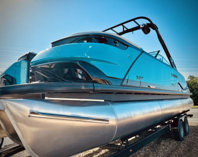 2024 Godfrey XP 2700 Windshield Tri-toon