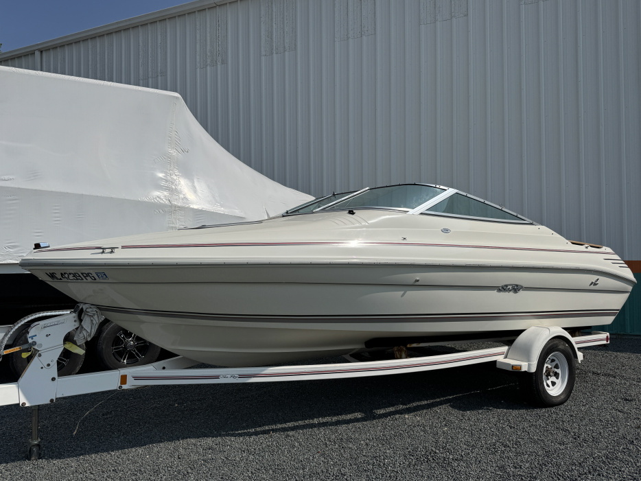 1992 Sea Ray CABIN MOTORBOAT - For Sale at Coopersville, MI 49404 - ID 579955