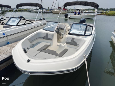 2022 Bayliner VR6 OB
