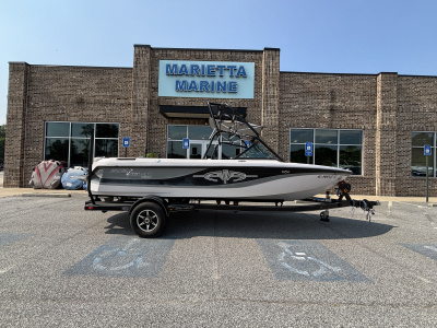 2003 Nautique Super Air 210 w/Excalibur PCM 330HP Engine and Boatmate Trailer Included