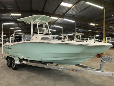 2024 Nautic Star 231 Hybrid