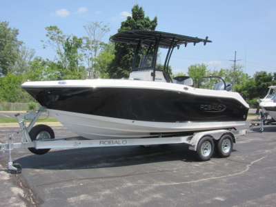 2025 Robalo R202 Explorer
