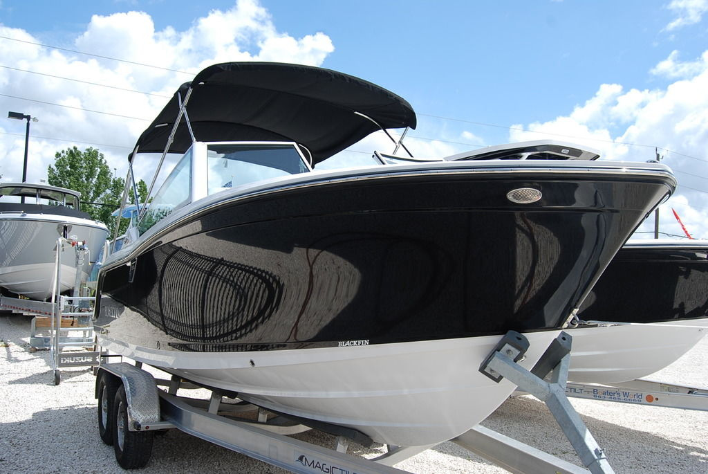 2025 Blackfin 232DC - For Sale at Bradenton, FL 34208 - ID 506219