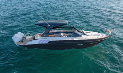 2025 Hanover HANOVER 305 BLACK & WHITE T-TOP EDITION