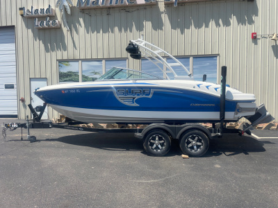 2019 Chaparral 21 SURF