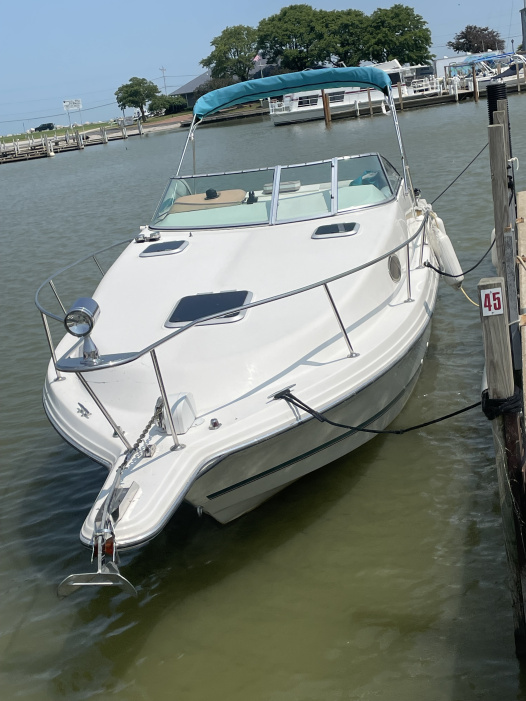 1996 Rinker Fiesta vee 266 - For Sale at Port Clinton, OH 43452 - ID 581472