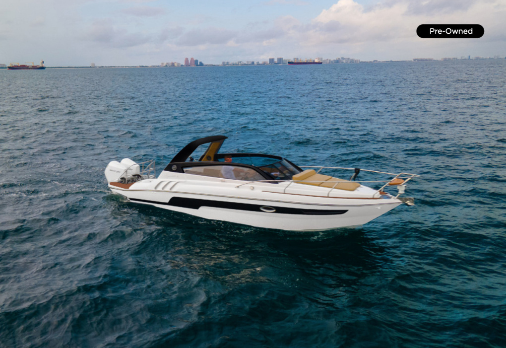 2024 Hanover 305 White & Black Edition. - For Sale at Miami, FL 33142 - ID 581521