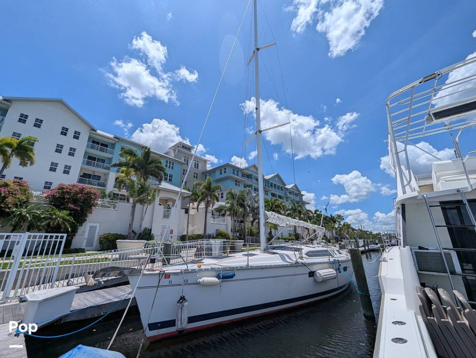 1996 Hunter 40.5 Legend - For Sale at Ruskin, FL 33570 - ID 580533