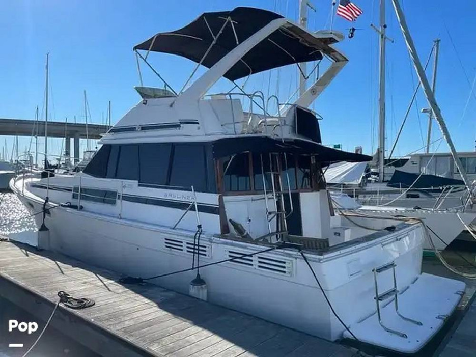 1990 Bayliner 3888 Motoryacht - For Sale at Charleston, SC 29401 - ID 582392