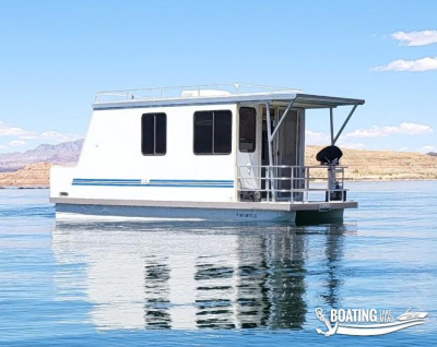2019 Catamaran Cruisers LIL HOBO HOUSEBOAT