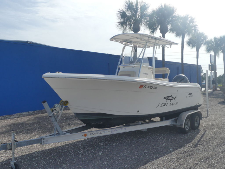 2018 Cobia 220CC - For Sale at Lake Placid, FL 33852 - ID 582584