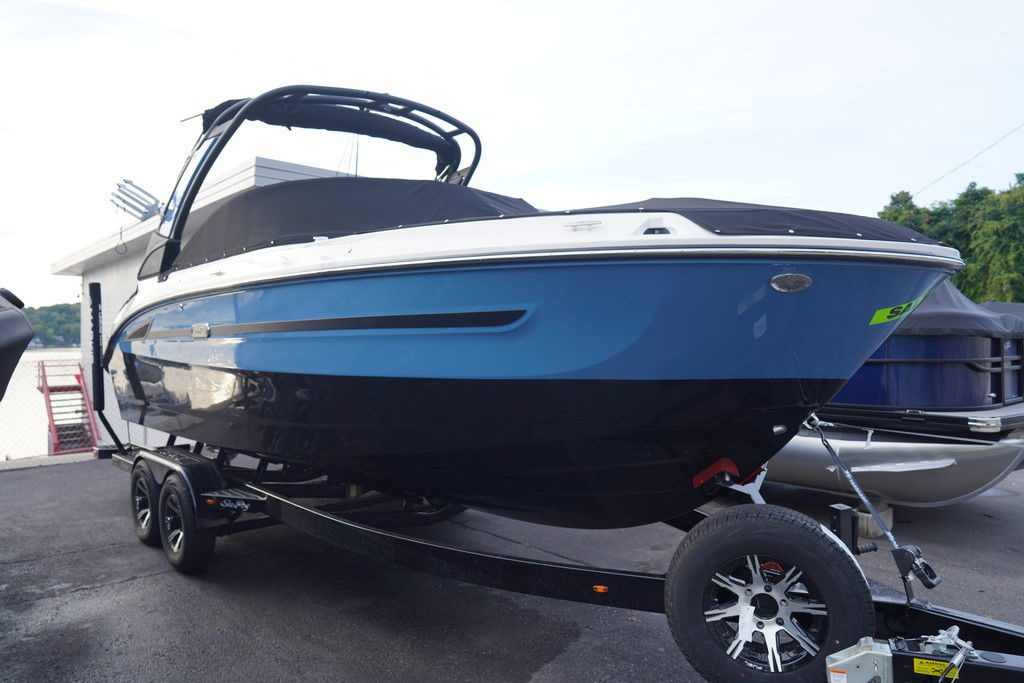 2025 Sea Ray SDX - For Sale at Canandaigua, NY 14424 - ID 585950