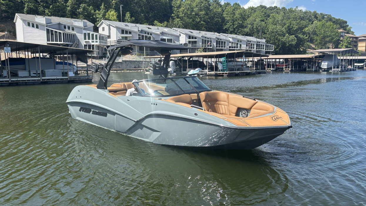 2025 MB Sports B52 25 ALPHA - For Sale at Lake of the Ozarks, MO 65049 - ID 586042