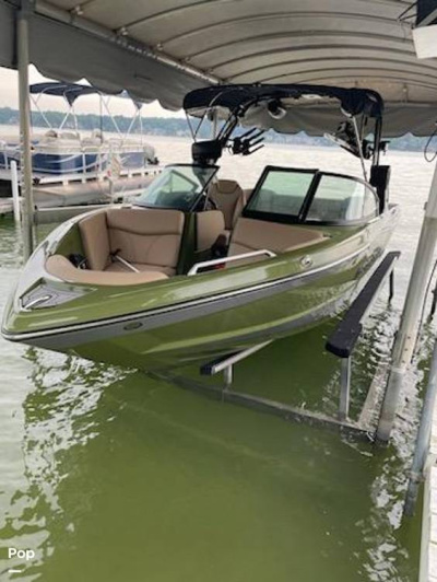 2022 Mastercraft XT21