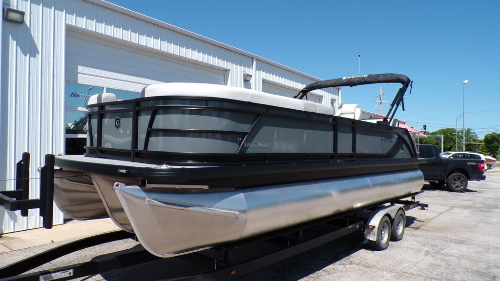 2025 Godfrey Sweetwater 2486 SFLC iMPACT + Package (29 in. Center Tube) - For Sale at Osage Beach, MO 65065 - ID 586467