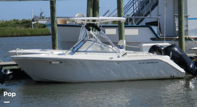 2023 Cobia 220 DC