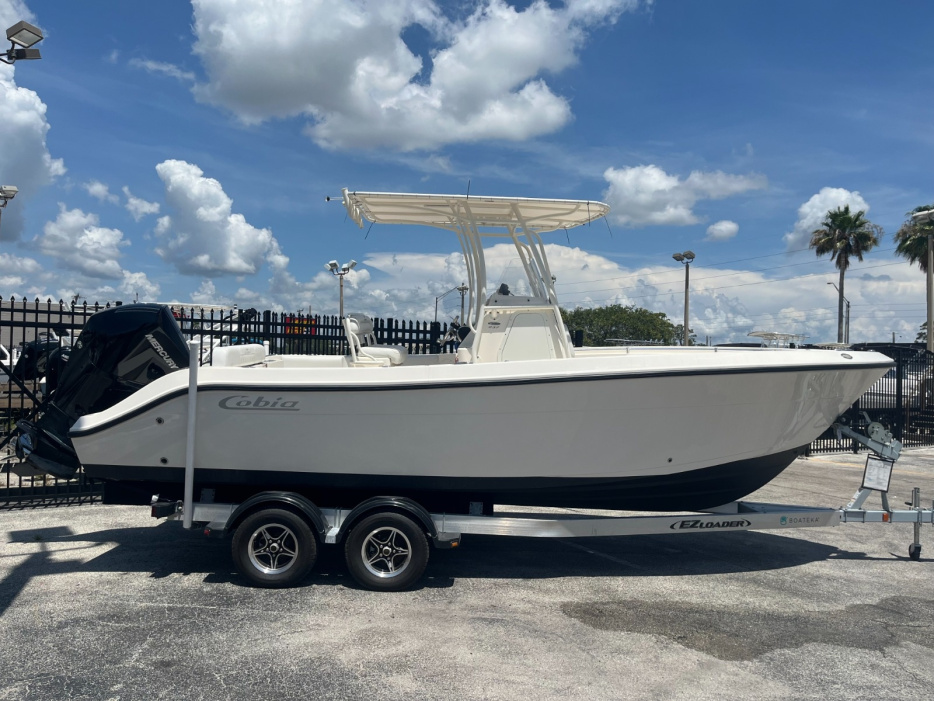 2021 Cobia 237 CC - For Sale at Merritt Island, FL 32952 - ID 582318