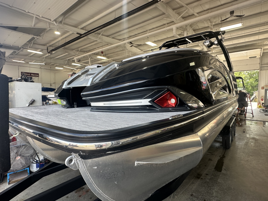 2021 Bennington 25 QXSPORT *TRI-TOON* *SEA LEGS* *60 HOURS!* - For Sale at Brighton, MI 48114 - ID 586640