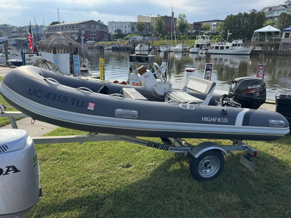 2015 Highfield CL380 - For Sale at Coopersville, MI 49404 - ID 586706