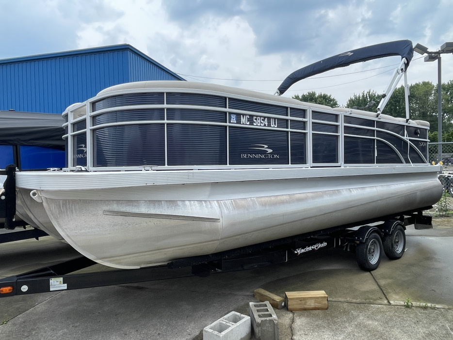 2019 Bennington 22 SLX **TRI-TOON** - For Sale at Brighton, MI 48114 - ID 586903
