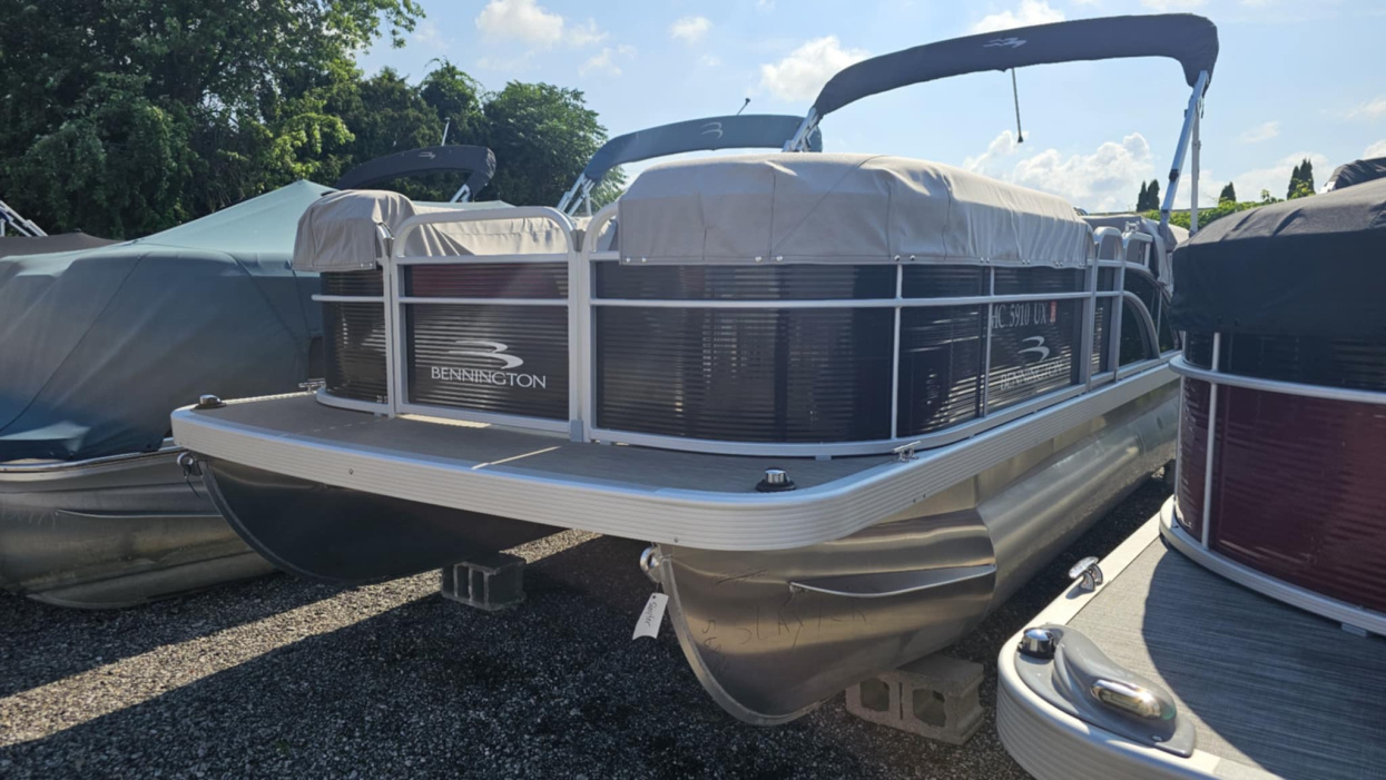 2023 Bennington 20 SVSR **SEALEGS** **24 HOURS** - For Sale at Brighton, MI 48114 - ID 586642